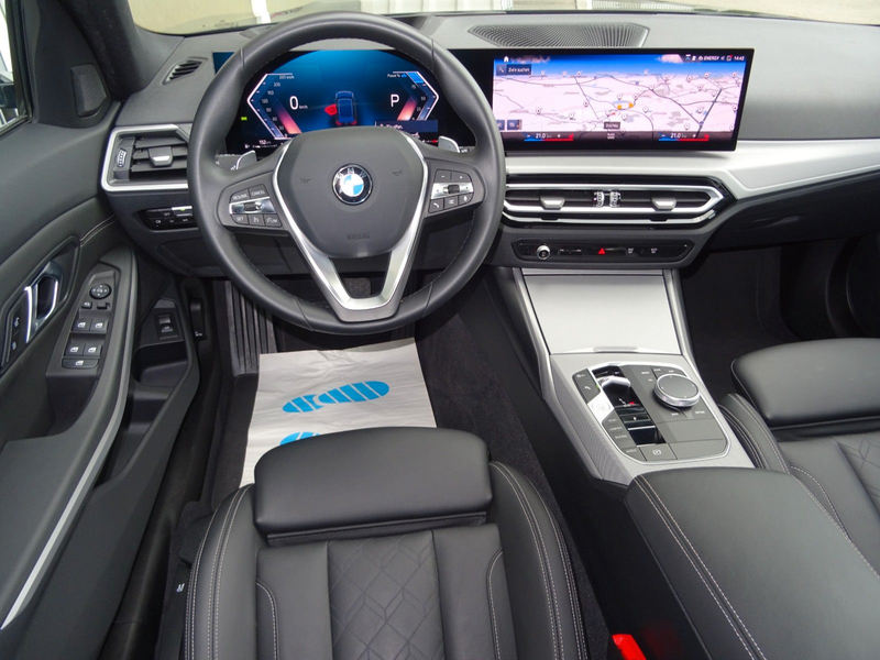 BMW 320 d Touring Aut LCI Curved Navi Leder LED Kamer — photo 10