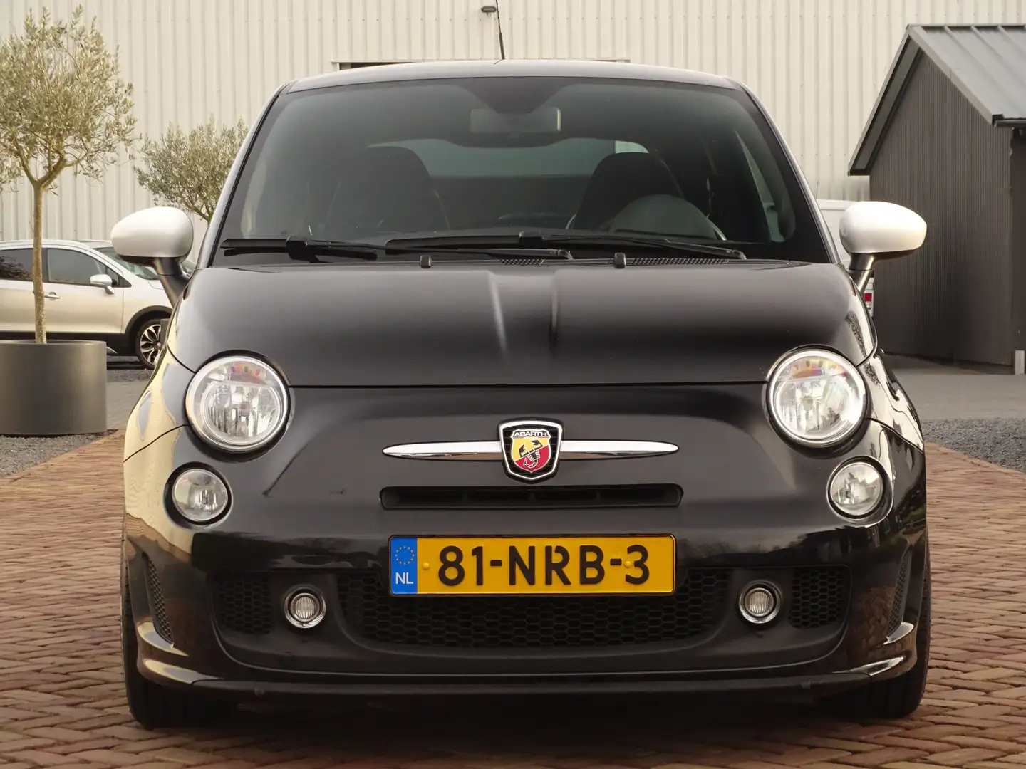 Abarth 500 1.4-16V Abarth | 170PK | Sabelt | Brembo | Squadra Noir - 2