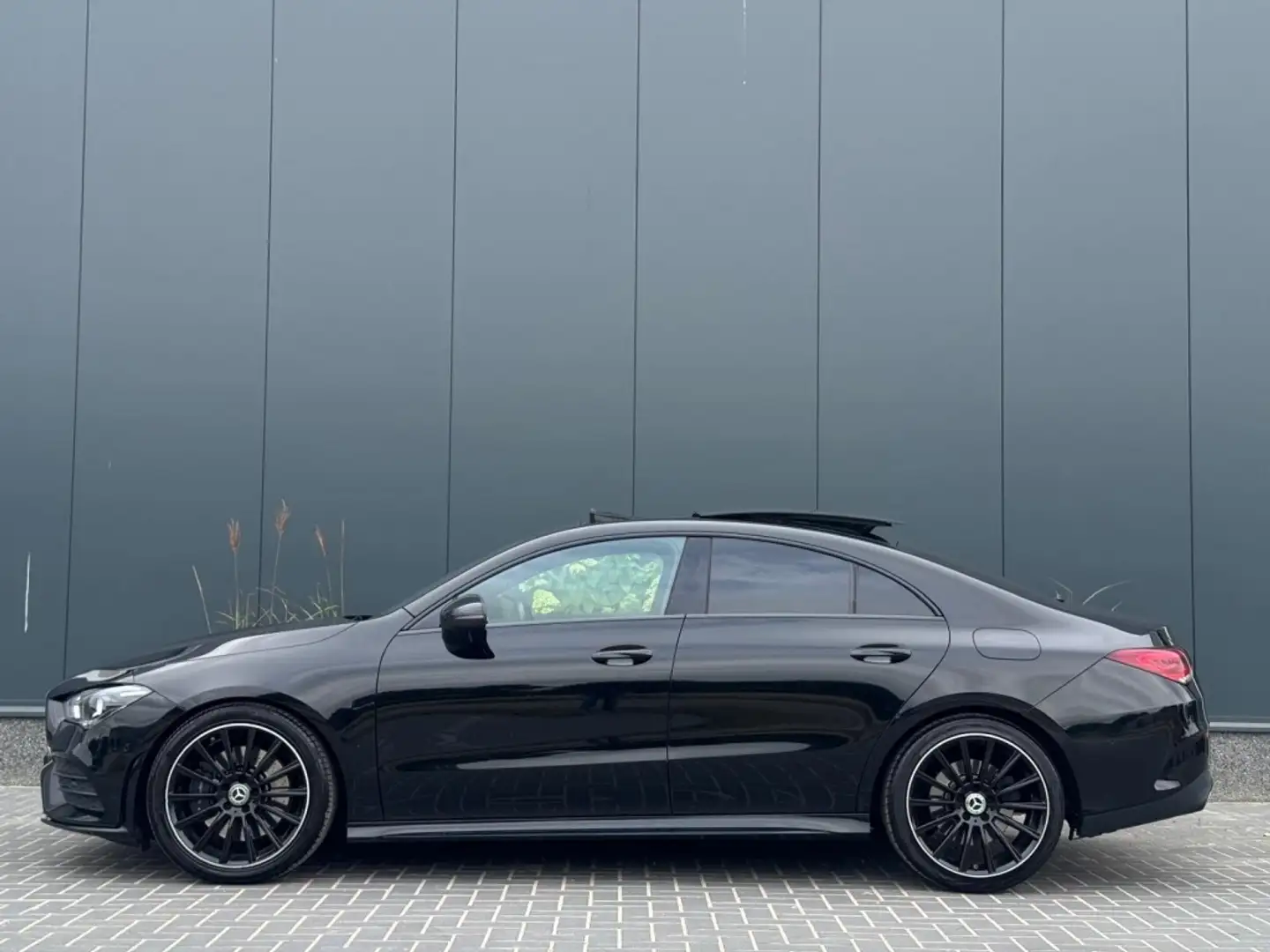 Mercedes-Benz CLA 220 4M. Prem. Plus PANO NAVI SFEER SPORTVELGEN PDC ELE Zwart - 2