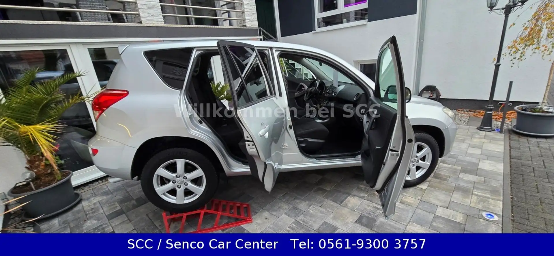 Toyota RAV 4 Team D4D 5 TÜRIG 4x4 ALLRAD TÜV NEU Silber - 1