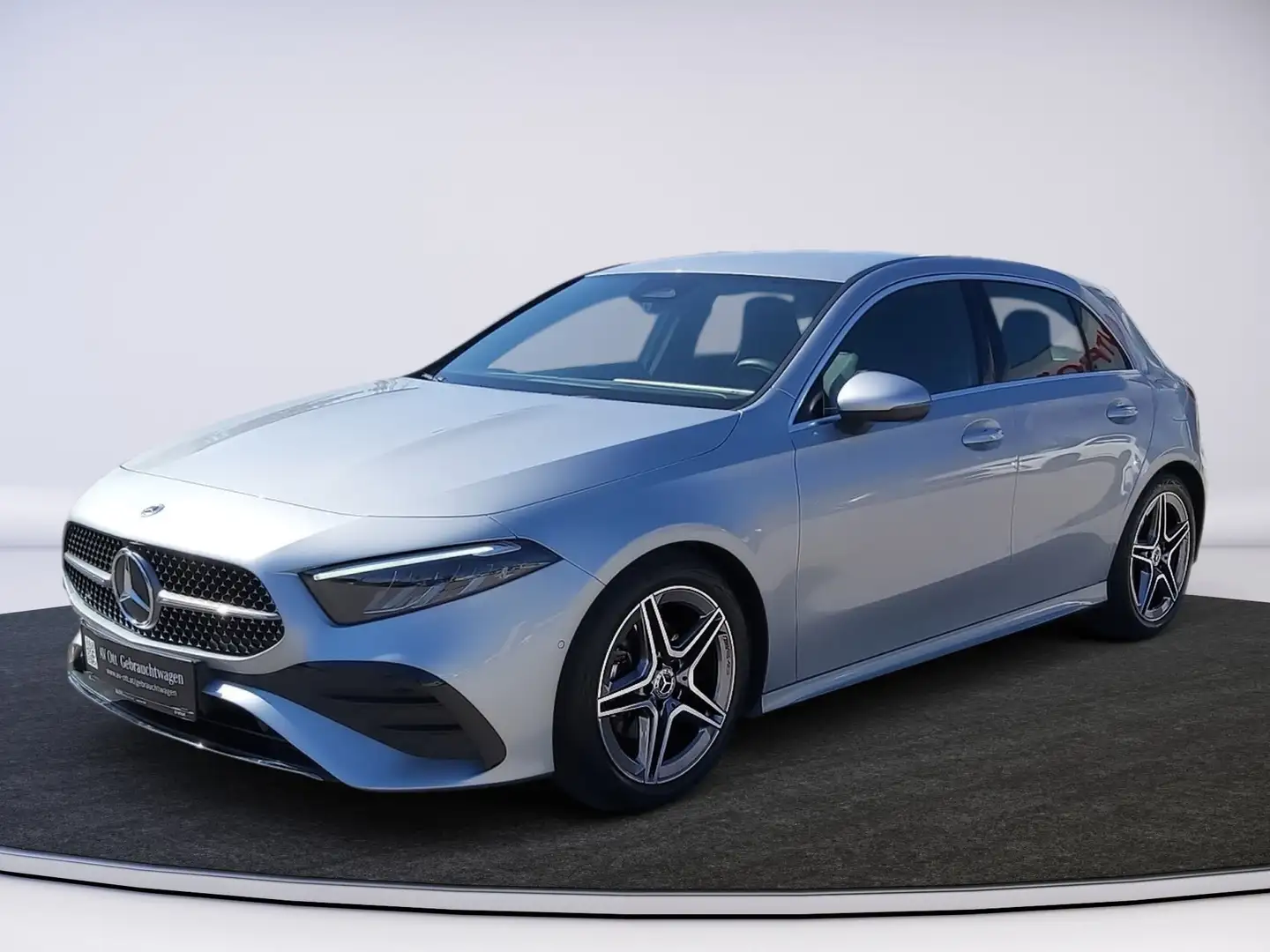 Mercedes-Benz A 200 AMG Line Advanced Plus KEYLESS-GO Silber - 2
