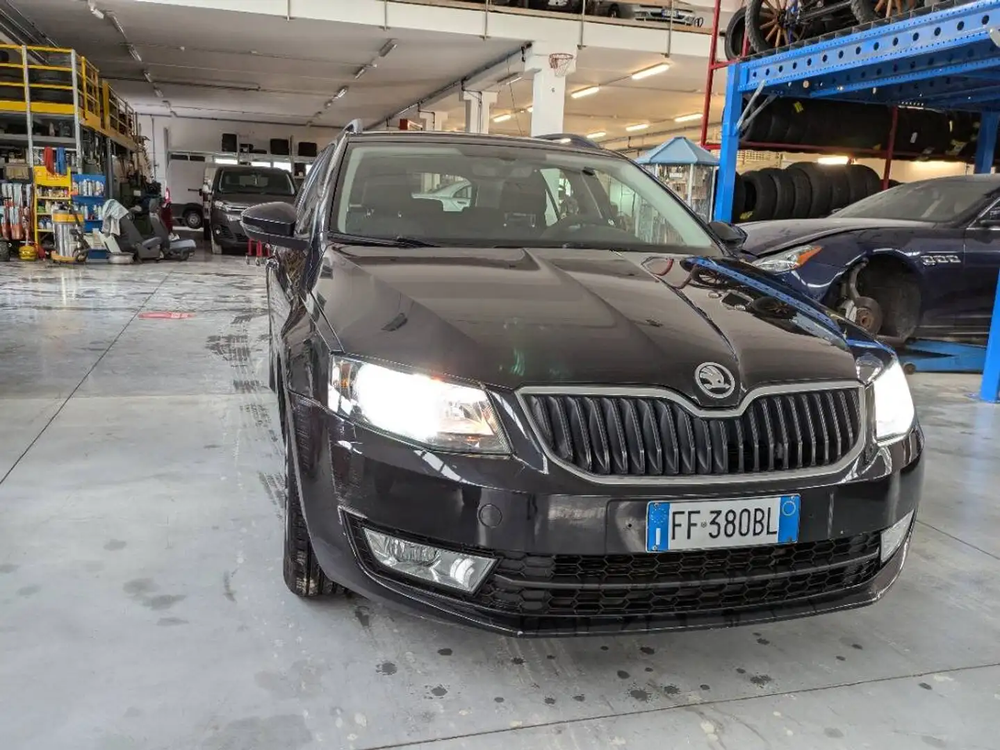 Skoda Octavia 1.6 tdi cr Ambition 110cv dsg - 1