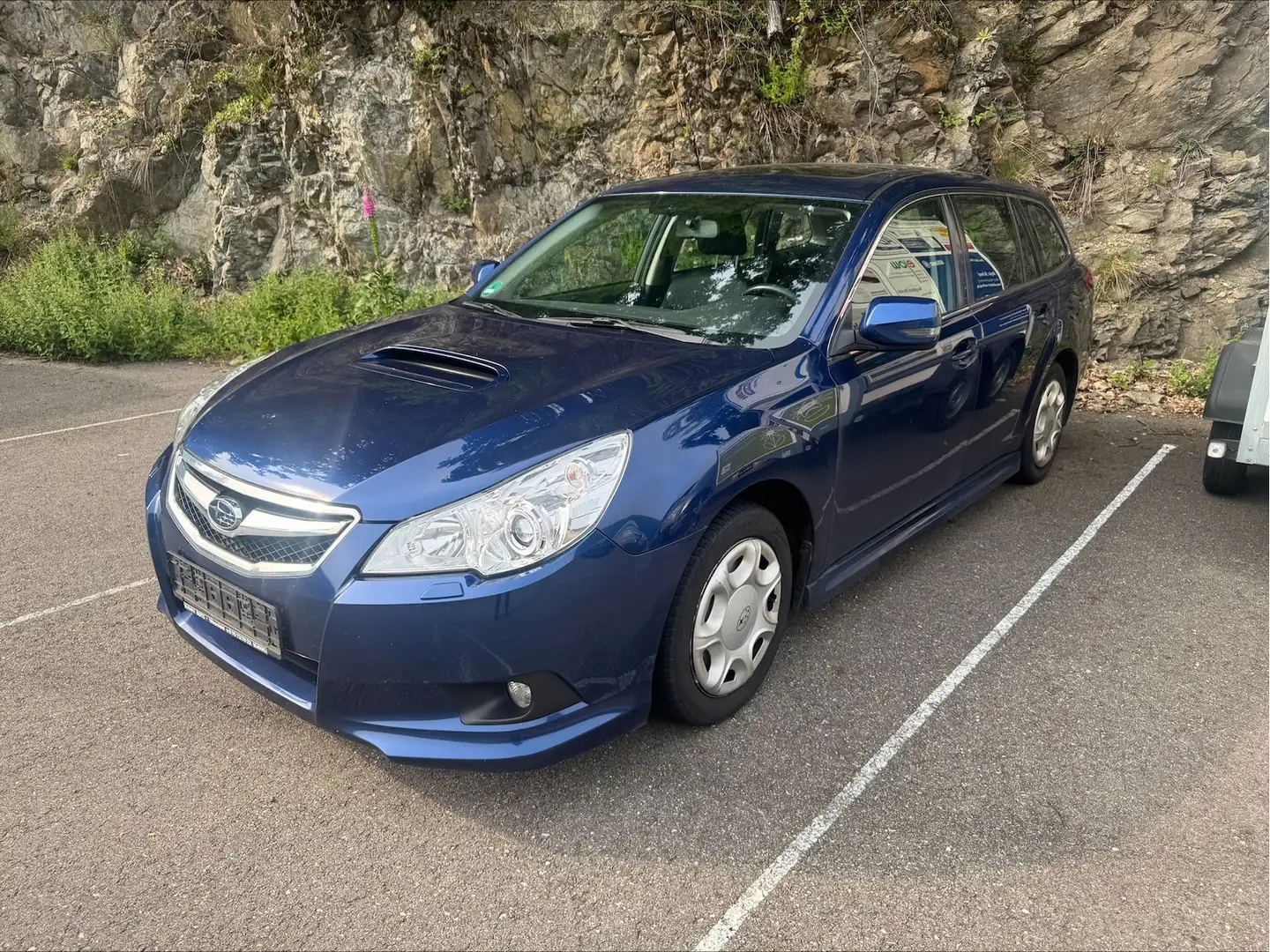 Subaru Legacy 2.0D Active Blue - 1