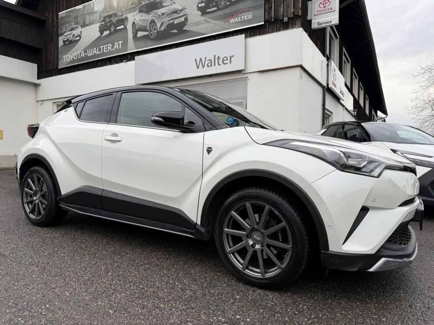 Toyota C-HR 1,2T C-ULT 4WD CVT Bianco - 1