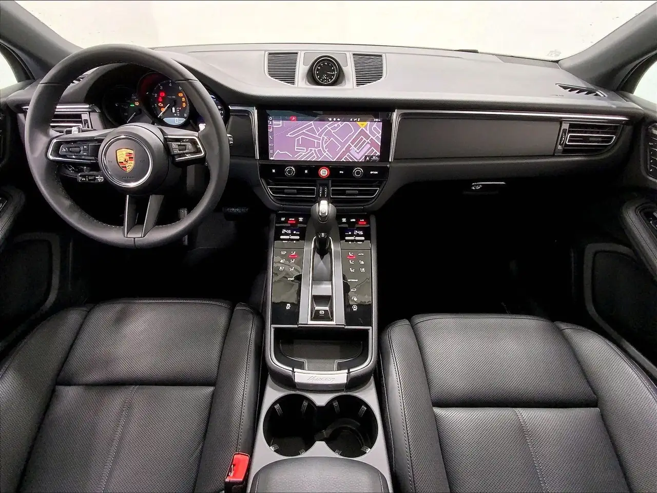 Porsche Macan photo Porsche Macan