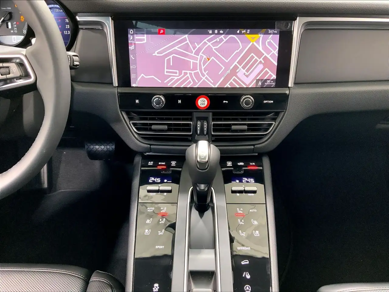 Porsche Macan photo Porsche Macan