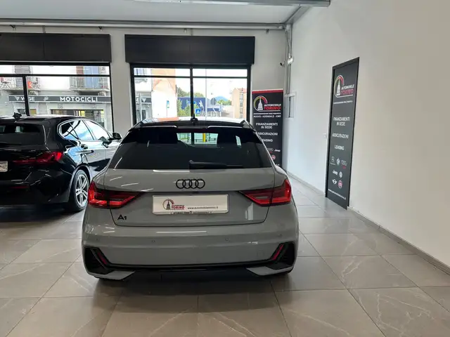 Audi A1 view 5