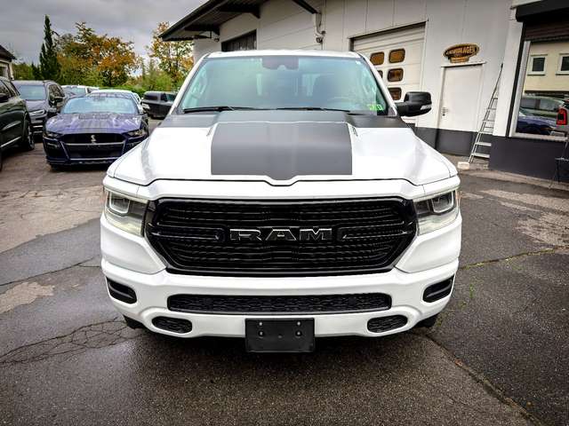 Dodge RAM 5.7 4x4*LARAMIE*LED*ALPINE*AHK*GARANTIE