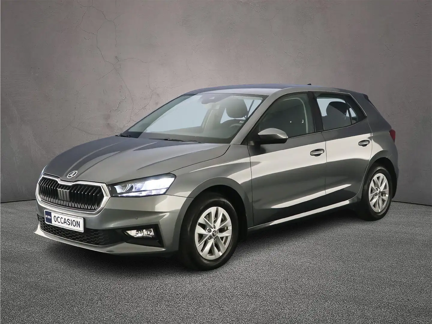Skoda Fabia Ambition 1.0 TSI 110pk DSG Automaat Cruise control Grijs - 2