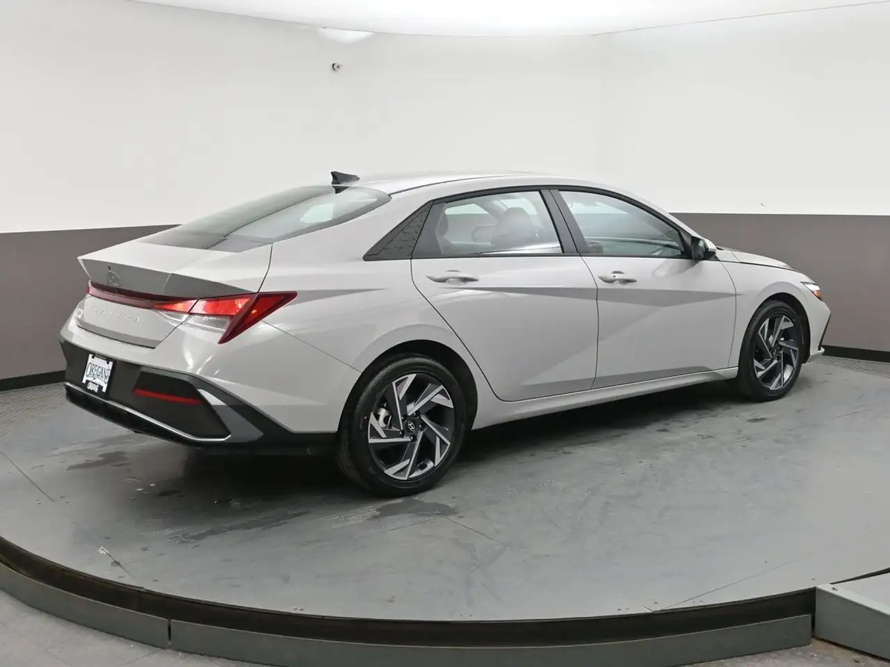 Hyundai ELANTRA снимка Hyundai ELANTRA