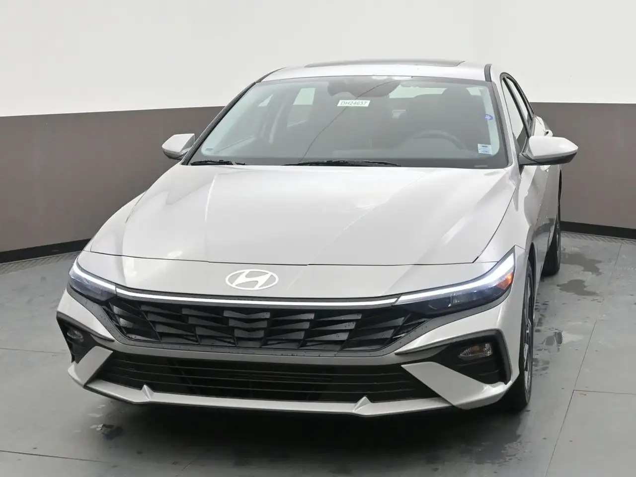 Hyundai ELANTRA снимка Hyundai ELANTRA