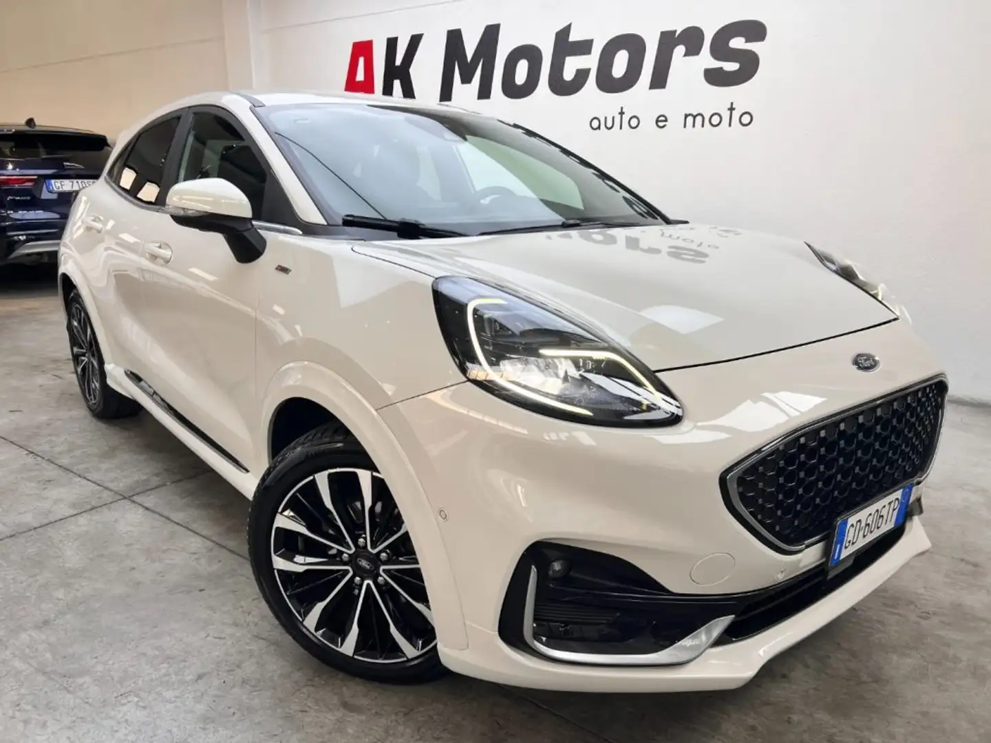 Ford Puma 1.0 EcoBoost 125 CV S&S aut. ST-Line Vignale Bianco - 1