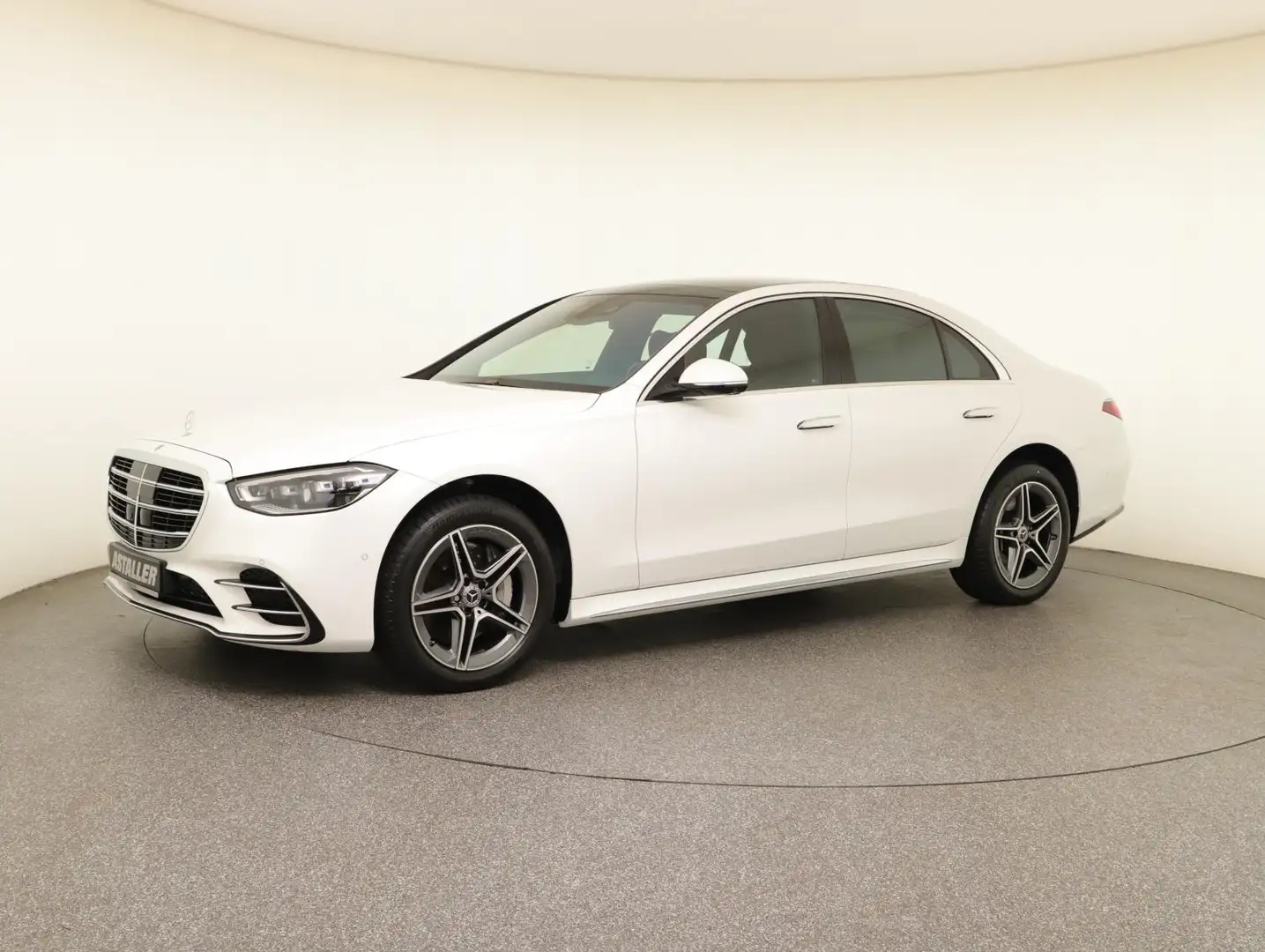 Mercedes-Benz S 500 4M AMG Line Exklusivp+Chauffeurp+Pano+Dist Белый - 2