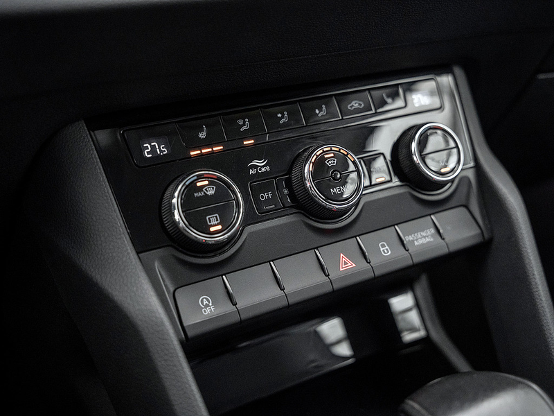 Skoda Karoq 1.5 TSI Tour DSG ACC Navi PDC SHZ DAB — photo 8