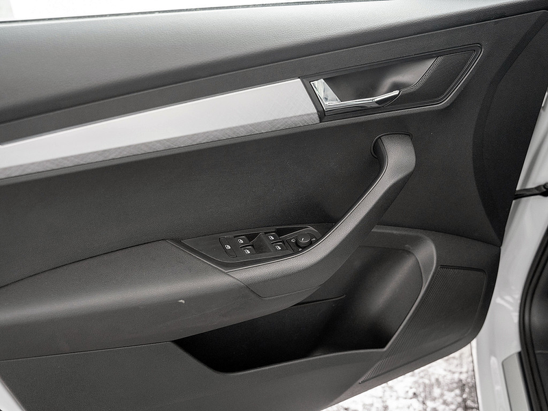 Skoda Karoq 1.5 TSI Tour DSG ACC Navi PDC SHZ DAB — photo 13