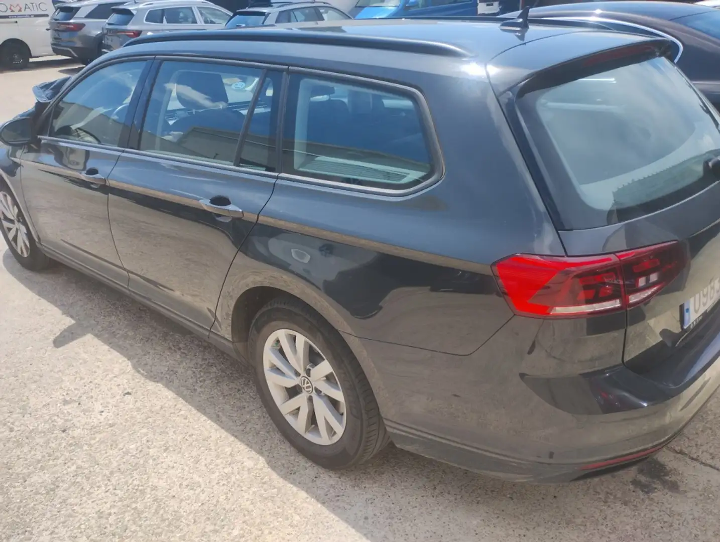 Volkswagen Passat Variant 2.0TDI EVO 110kW Gris - 2