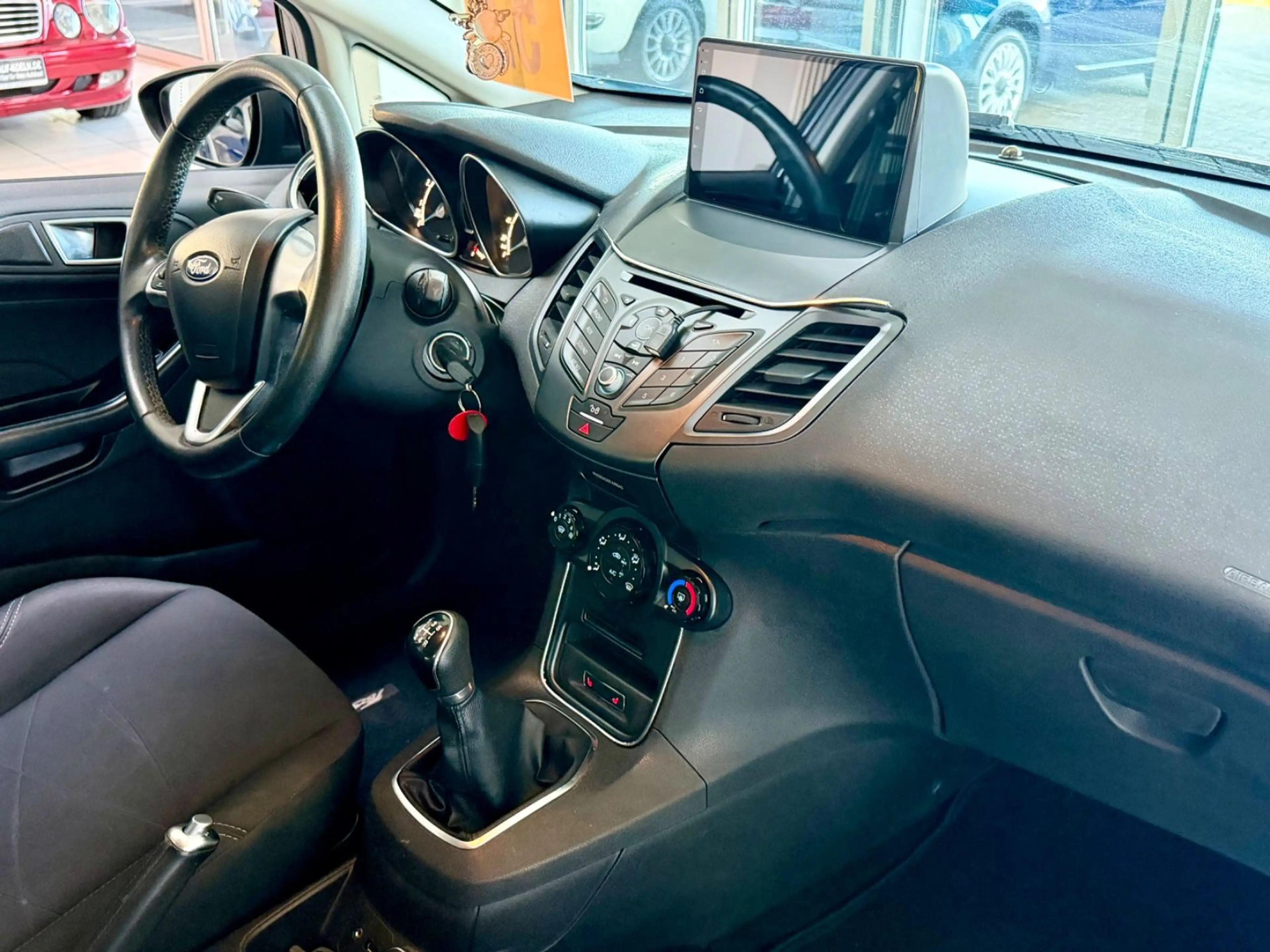 Ford Fiesta 1,25 Trend 5-Türer/Klima/Navi/SitzHeizung — photo 10