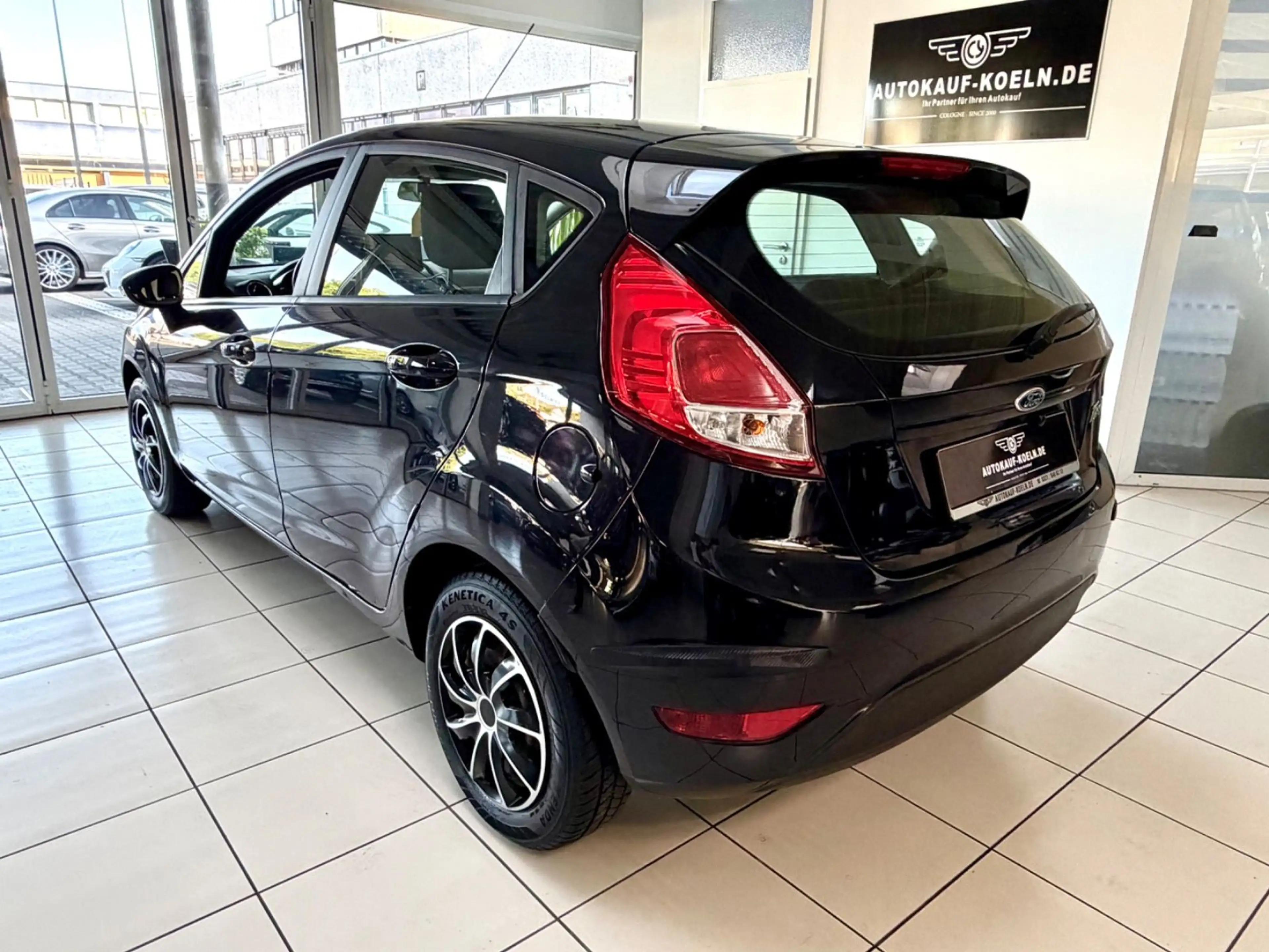 Ford Fiesta 1,25 Trend 5-Türer/Klima/Navi/SitzHeizung — photo 6