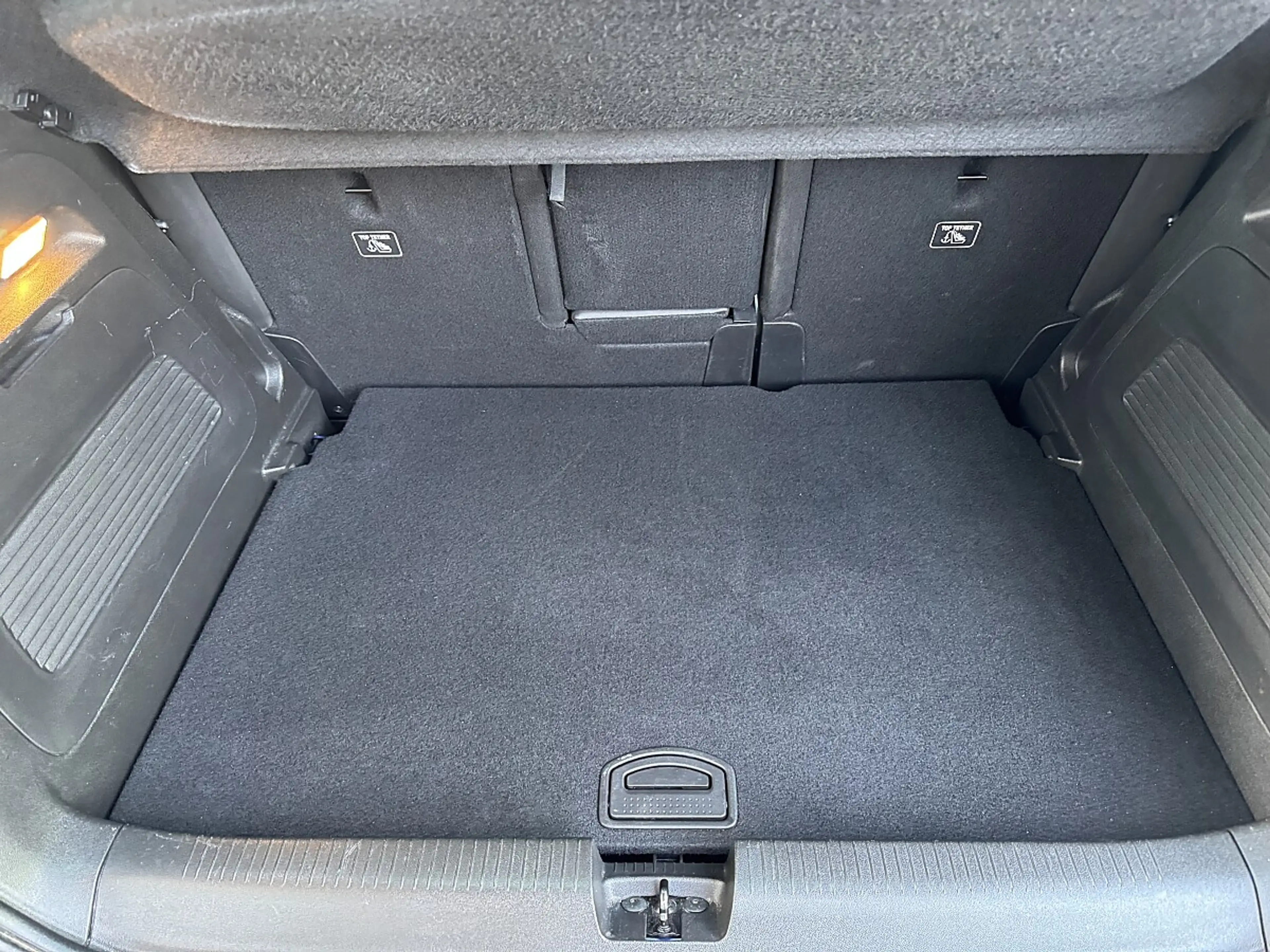 Opel Crossland 1,5 CDTI Ultimate — photo 9