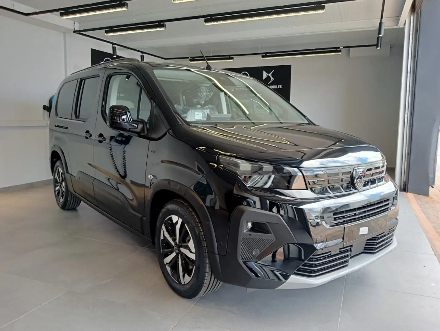 Peugeot Rifter 1.5BlueHDi S&S Long GT 130 EAT8 Nero - 2