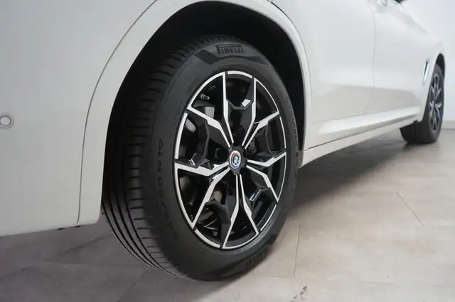 BMW X3 view 14