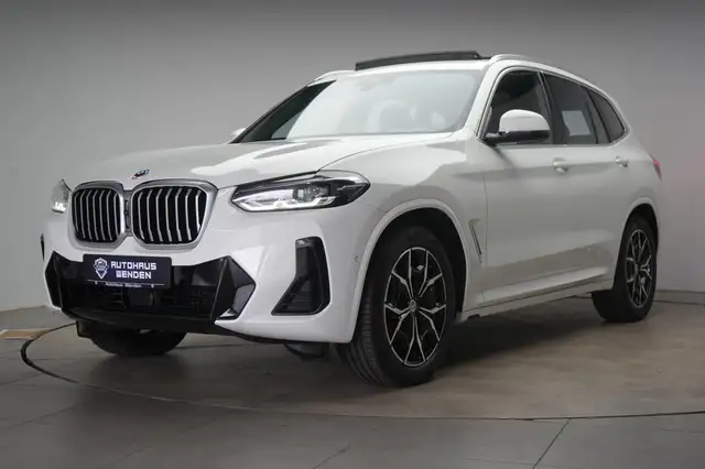 BMW X3 view 3