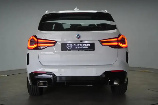 BMW X3 view 6