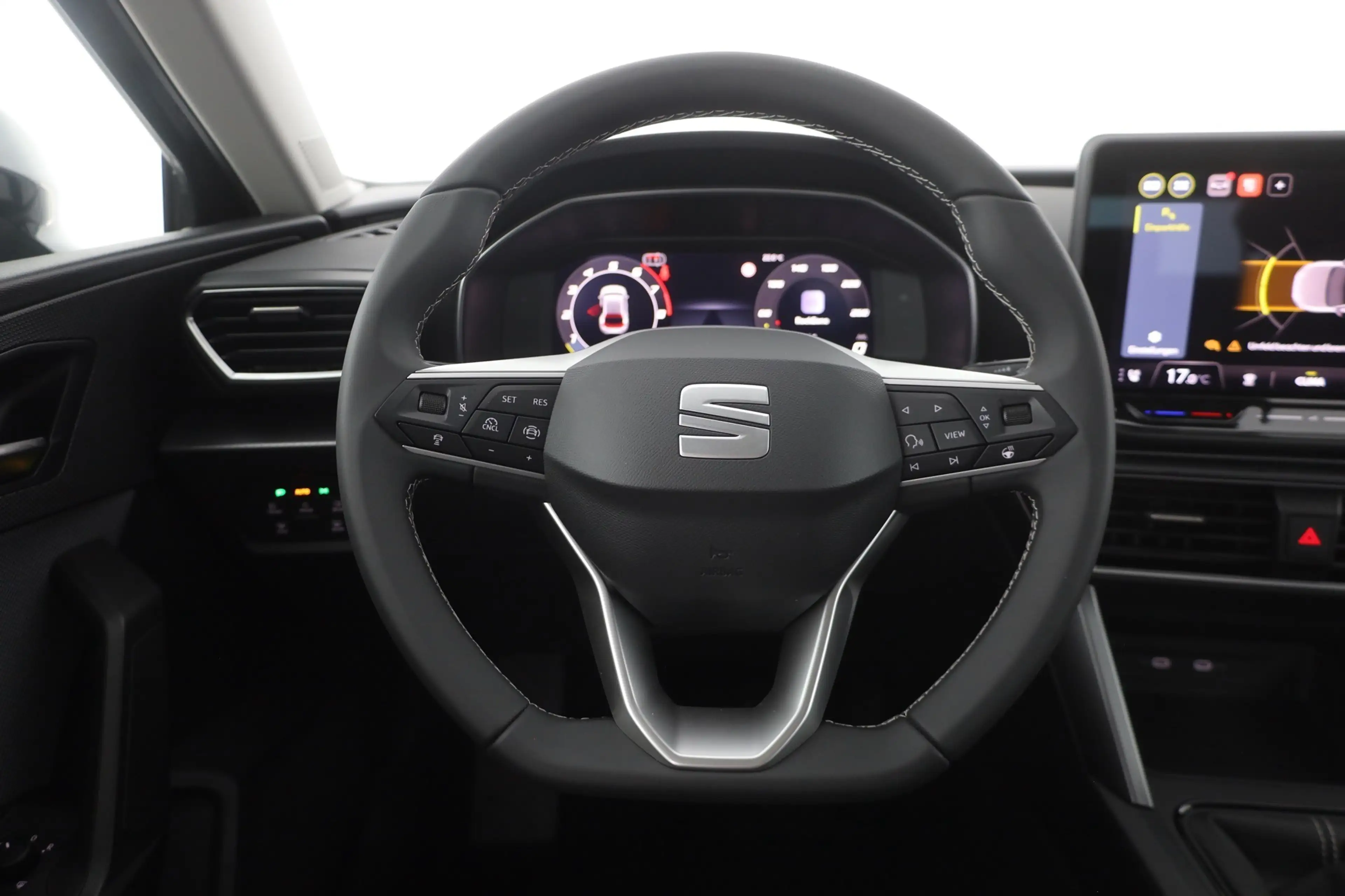SEAT Leon 1.5 TSI LED ACC Sitzheizung — photo 14