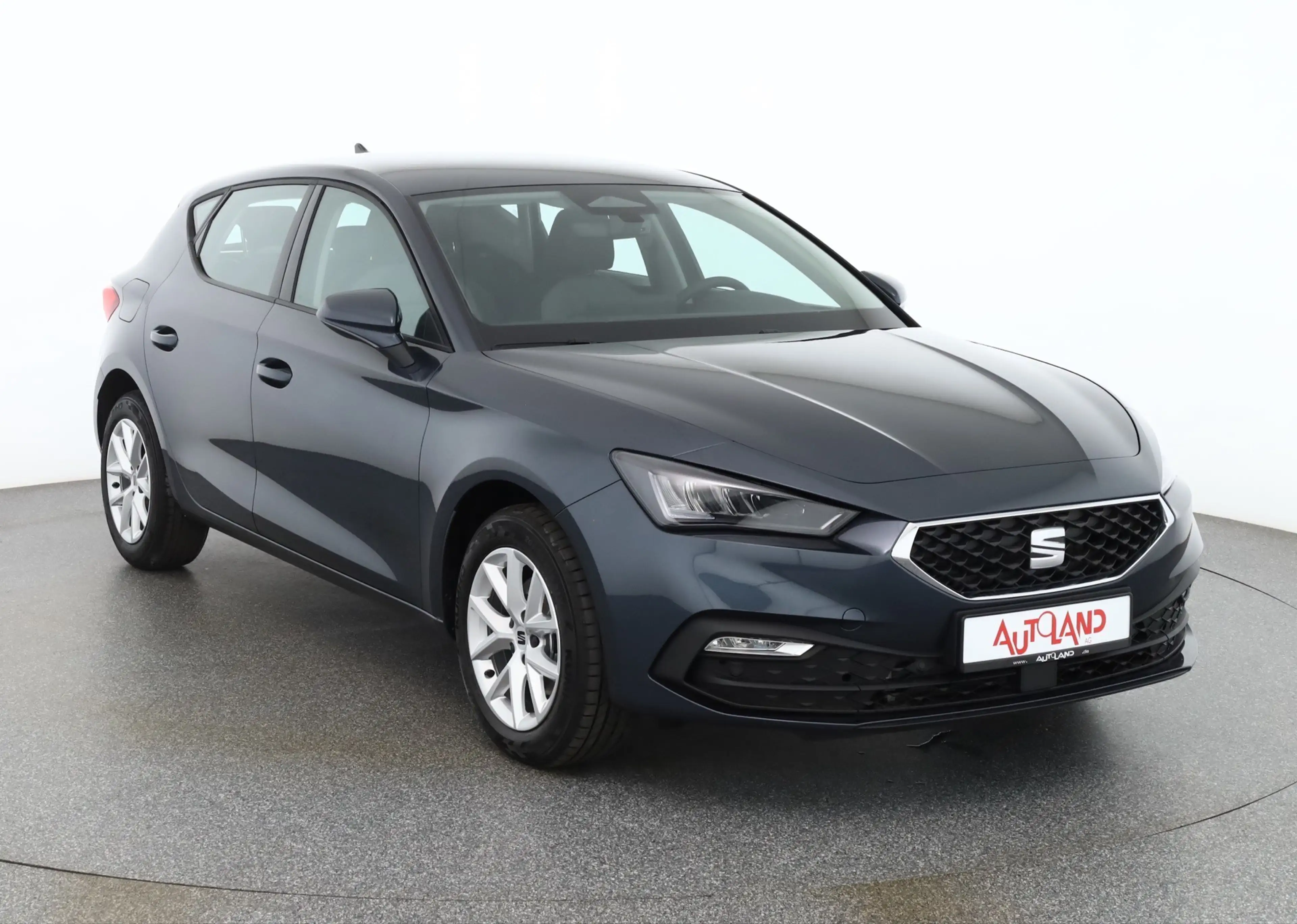 SEAT Leon 1.5 TSI LED ACC Sitzheizung — photo 7