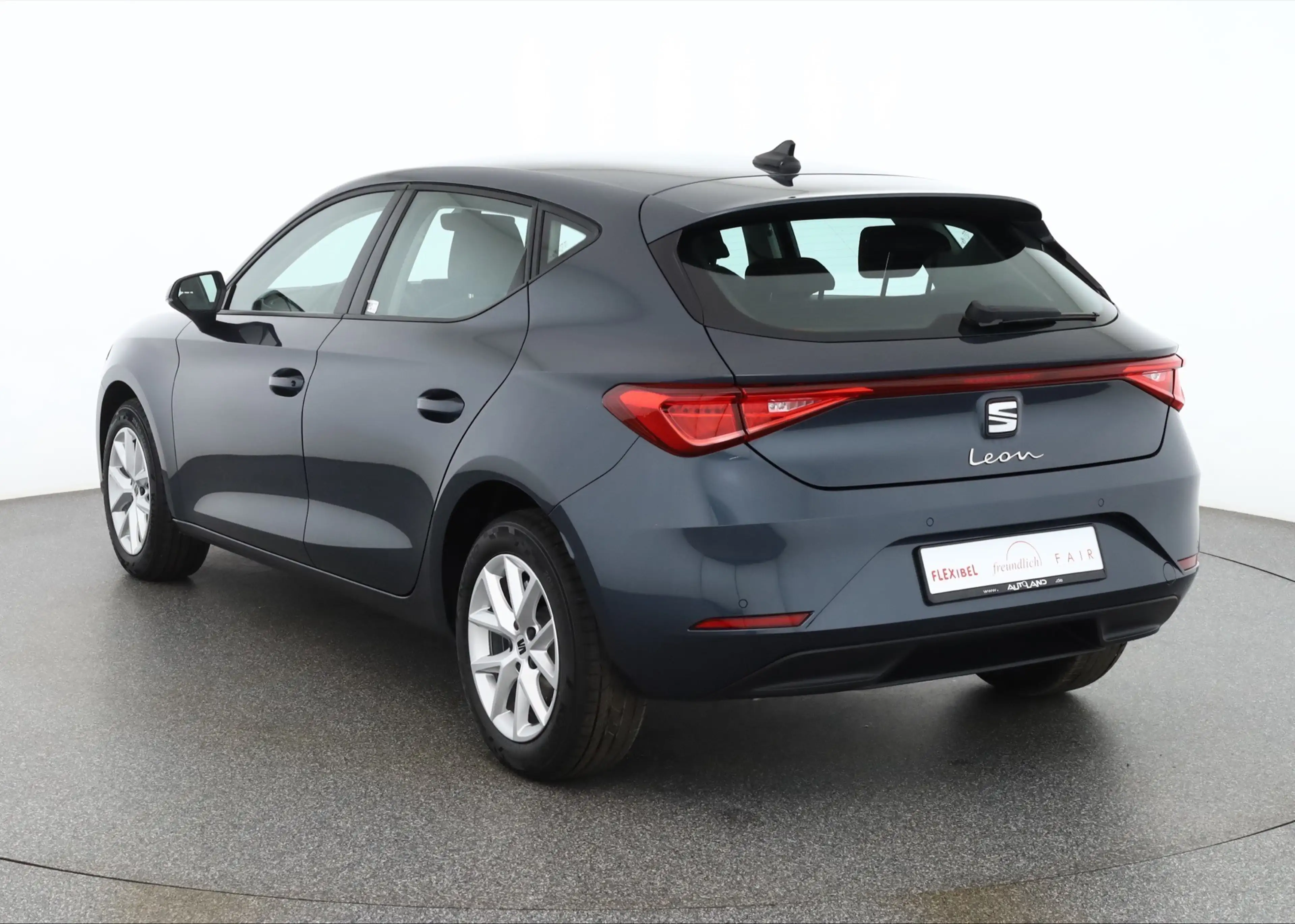 SEAT Leon 1.5 TSI LED ACC Sitzheizung — photo 3