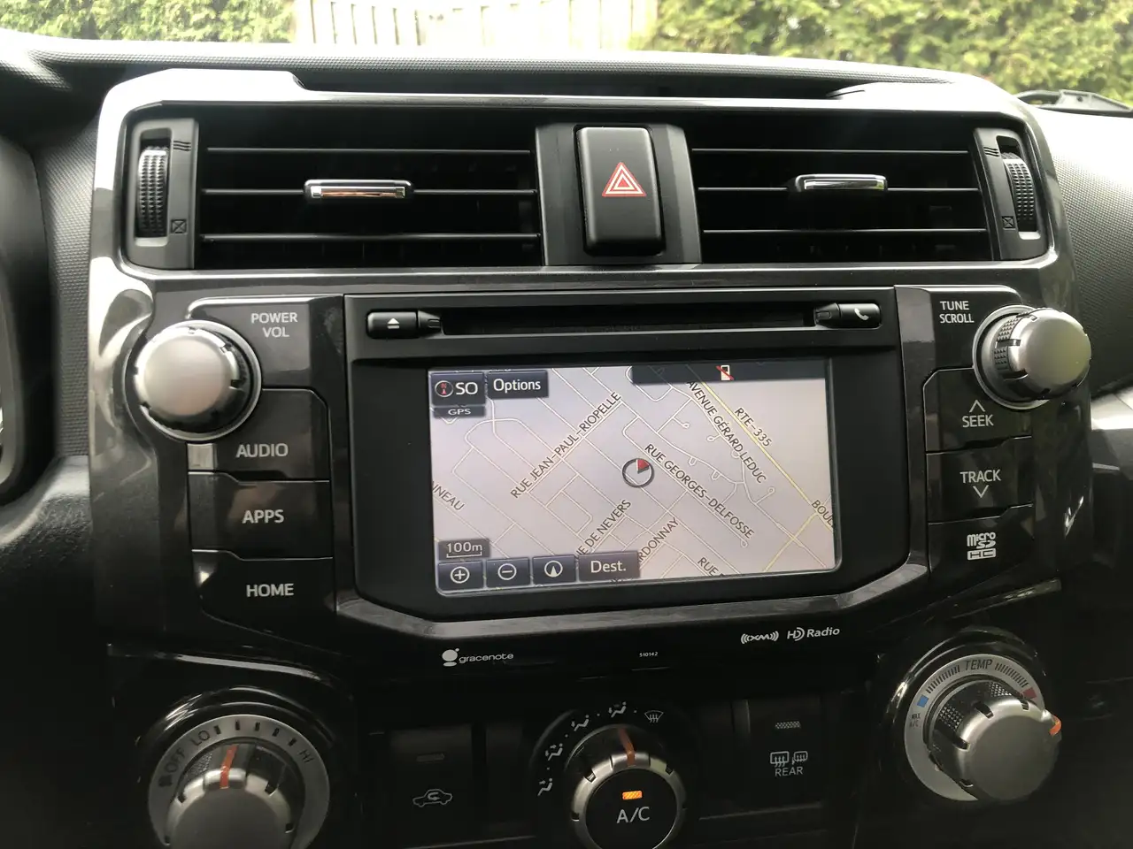 Toyota 4-Runner снимка Toyota 4-Runner