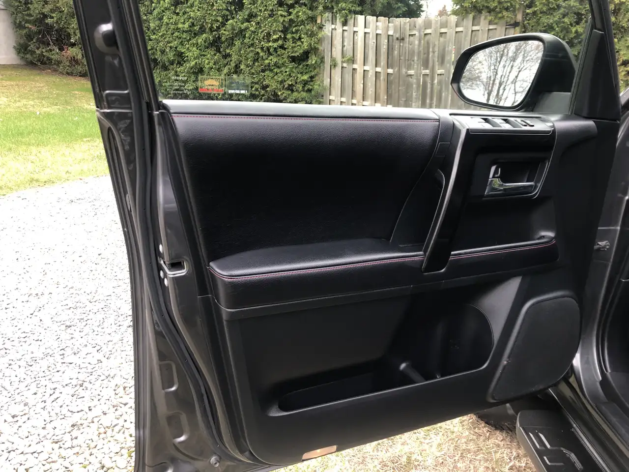 Toyota 4-Runner снимка Toyota 4-Runner
