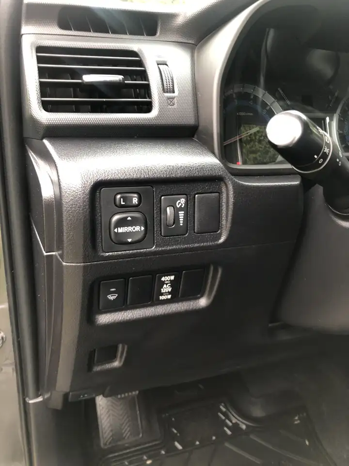 Toyota 4-Runner снимка Toyota 4-Runner