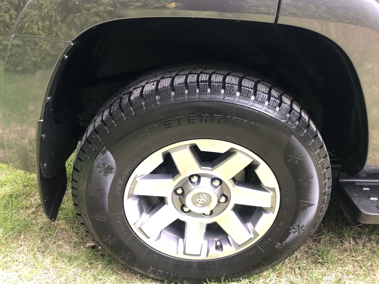 Toyota 4-Runner снимка Toyota 4-Runner