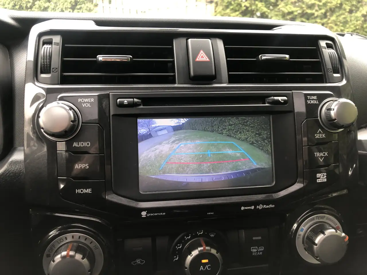 Toyota 4-Runner снимка Toyota 4-Runner