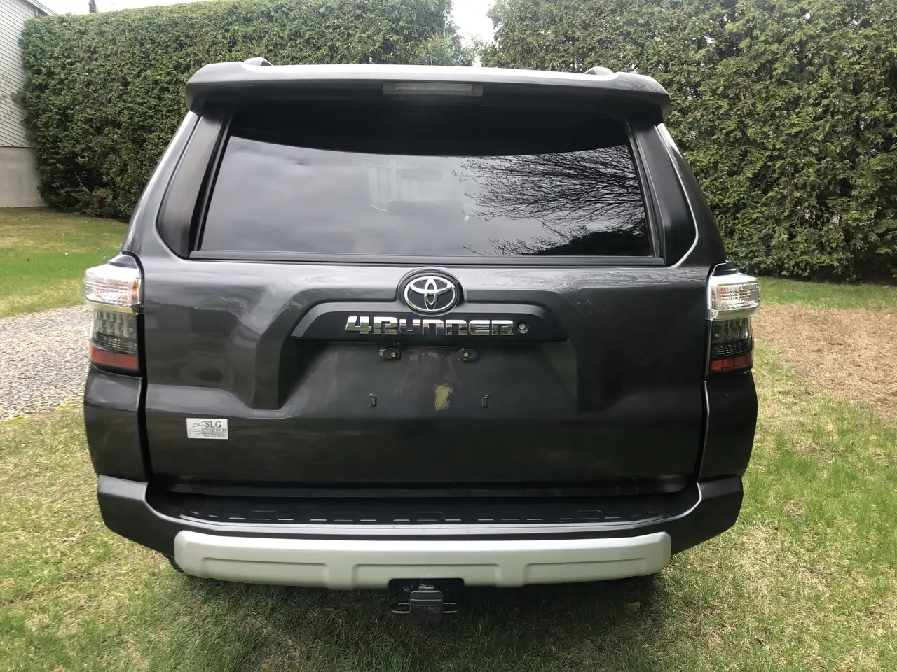 Toyota 4-Runner снимка Toyota 4-Runner