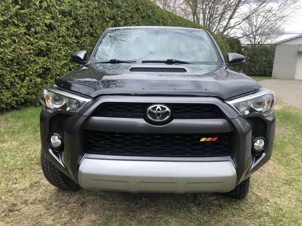 Toyota 4-Runner снимка Toyota 4-Runner
