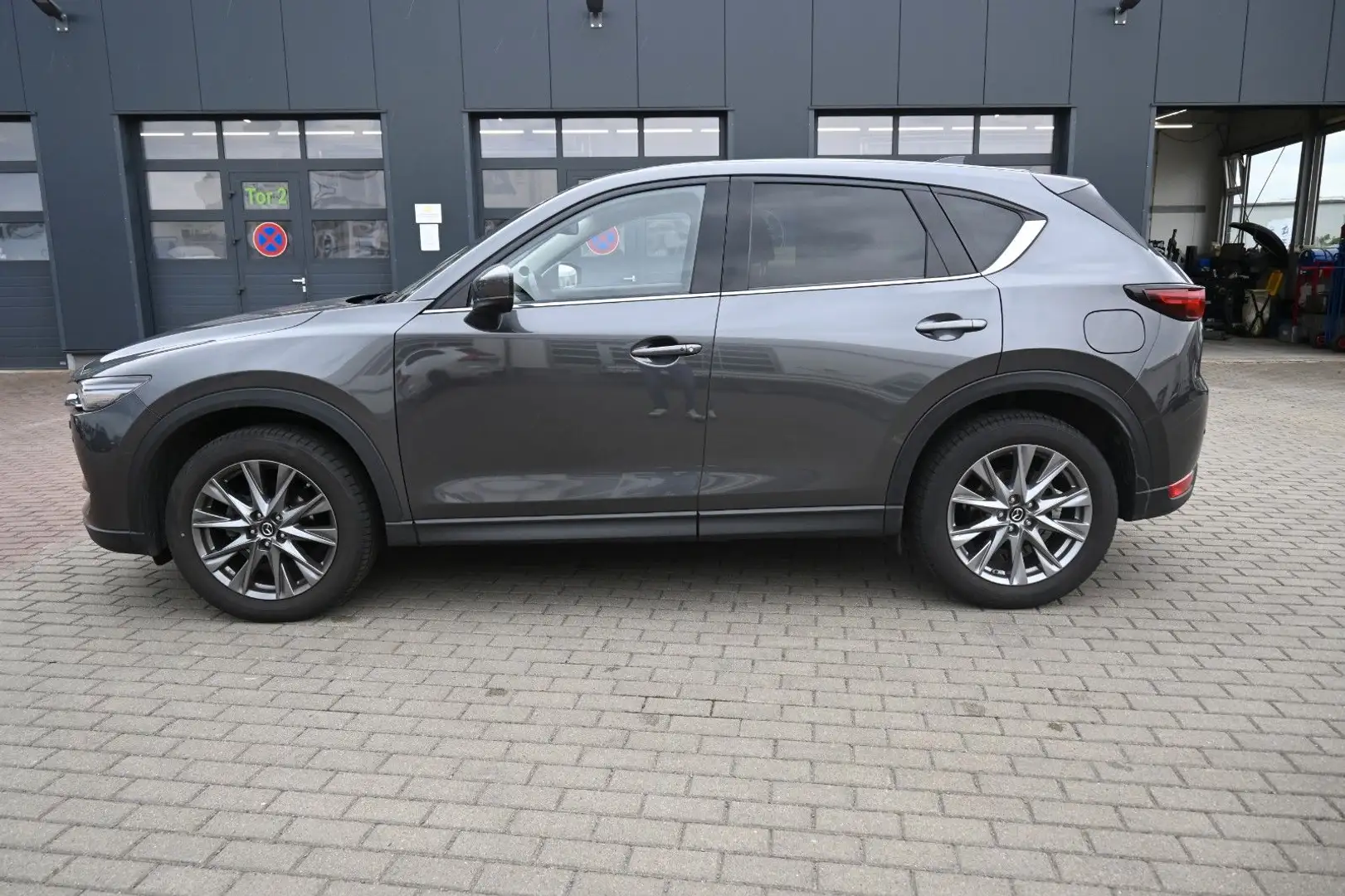 Mazda CX-5 2.0Schalter Sports-LineAWD*BOSE*HuD*AHK*360 Grau - 2