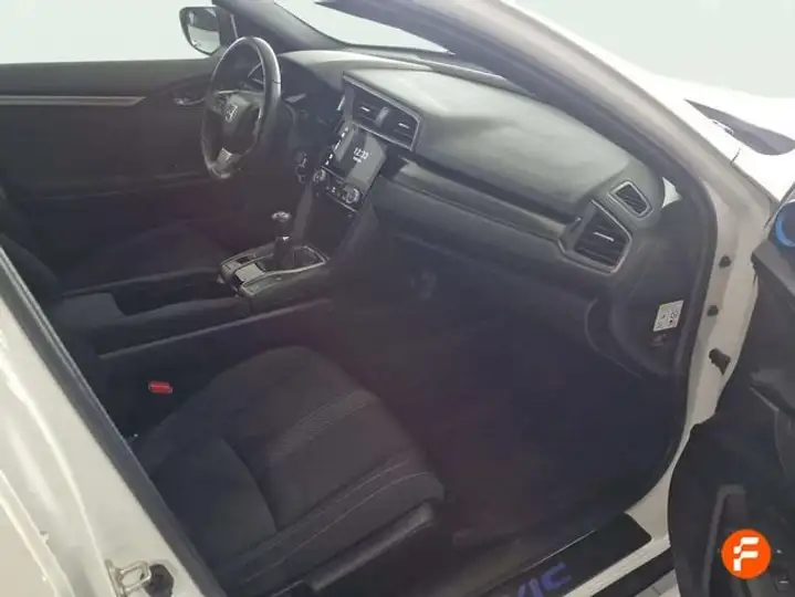 Honda Civic 1.0 VTEC Turbo Comfort 2018, foto 24