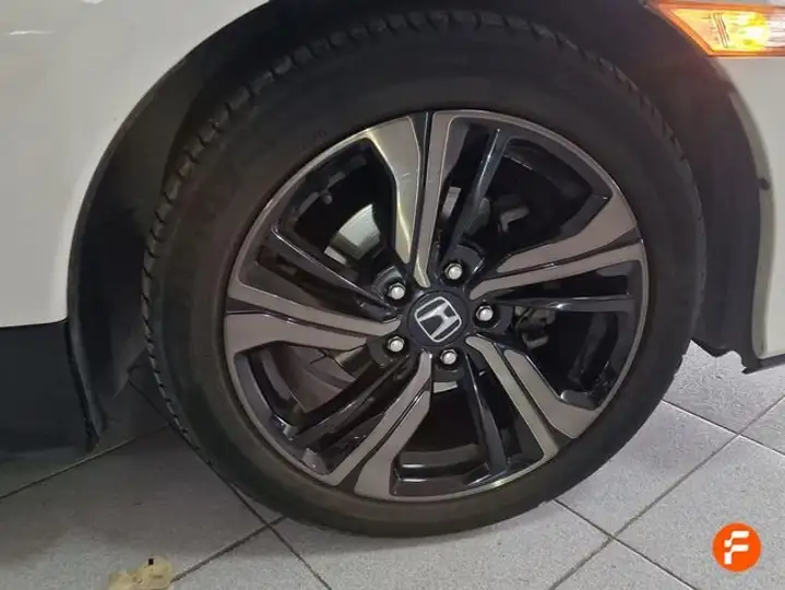 Honda Civic 1.0 VTEC Turbo Comfort 2018, foto 28