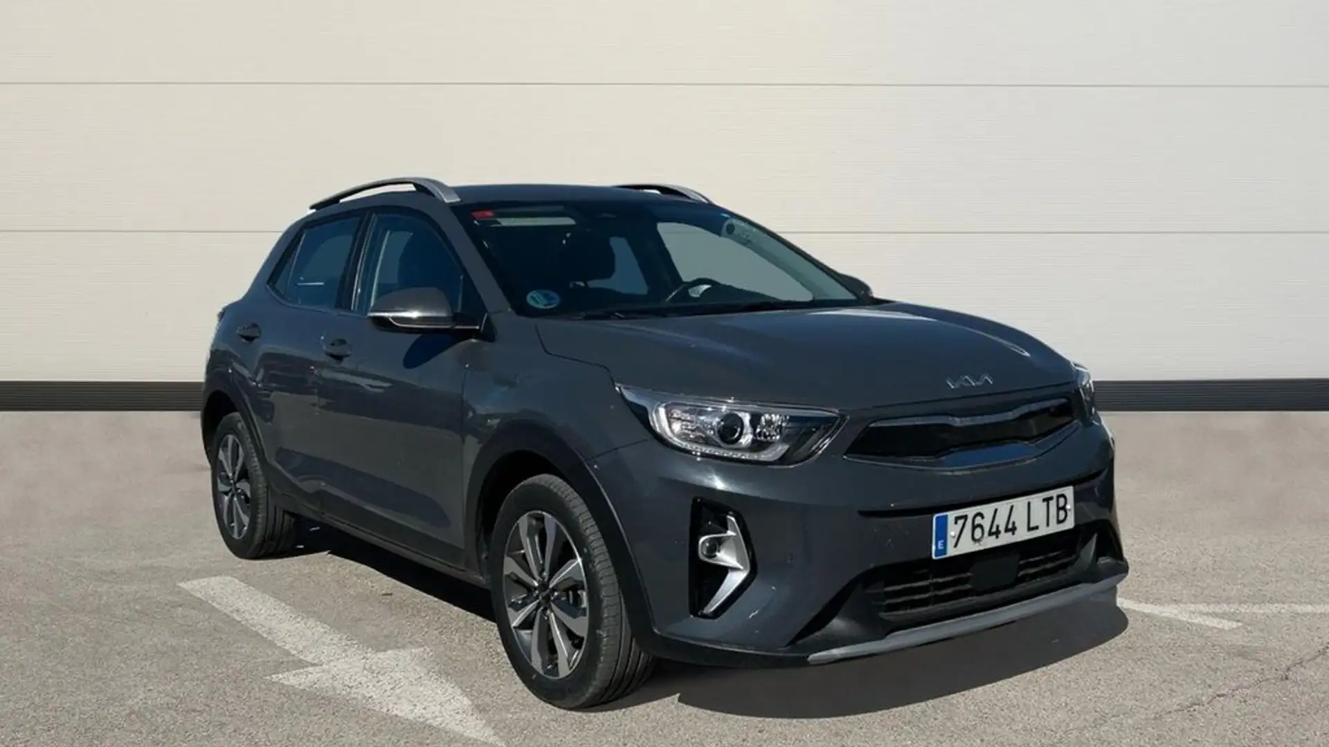 Kia Stonic 1.0 T-GDI 88KW MHEV DRIVE DCT 120 5P Gris - 1
