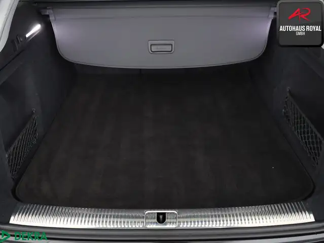 Audi A4 view 14