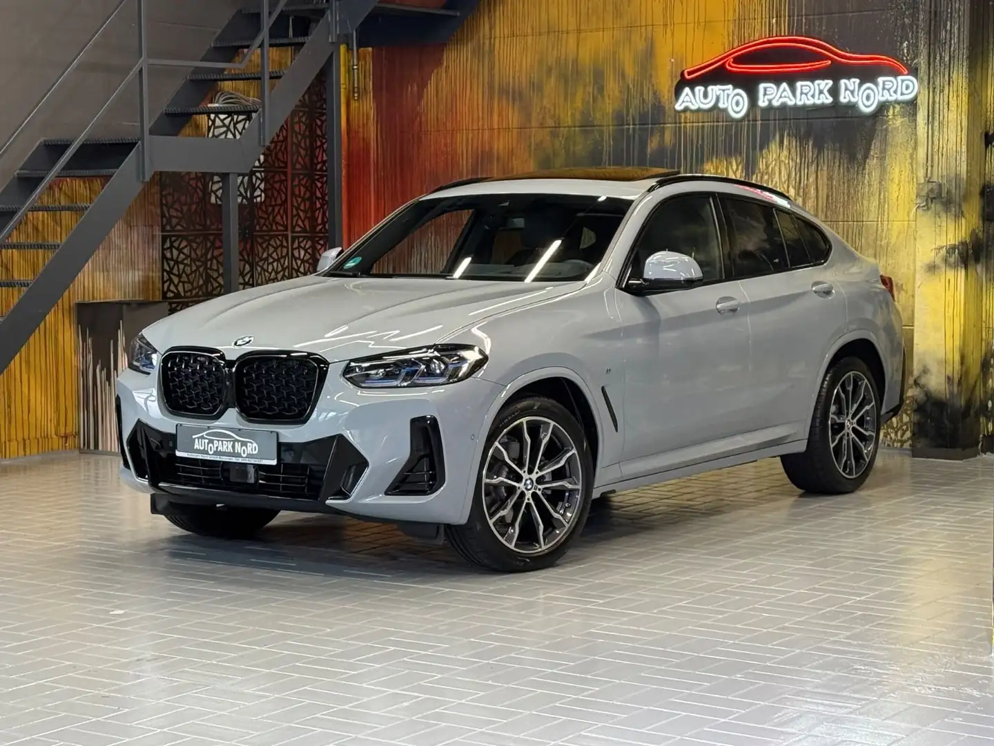 BMW X4 xDrive 20i M Sport LASER~HEADUP~PANO~STANDHZG Grau - 1