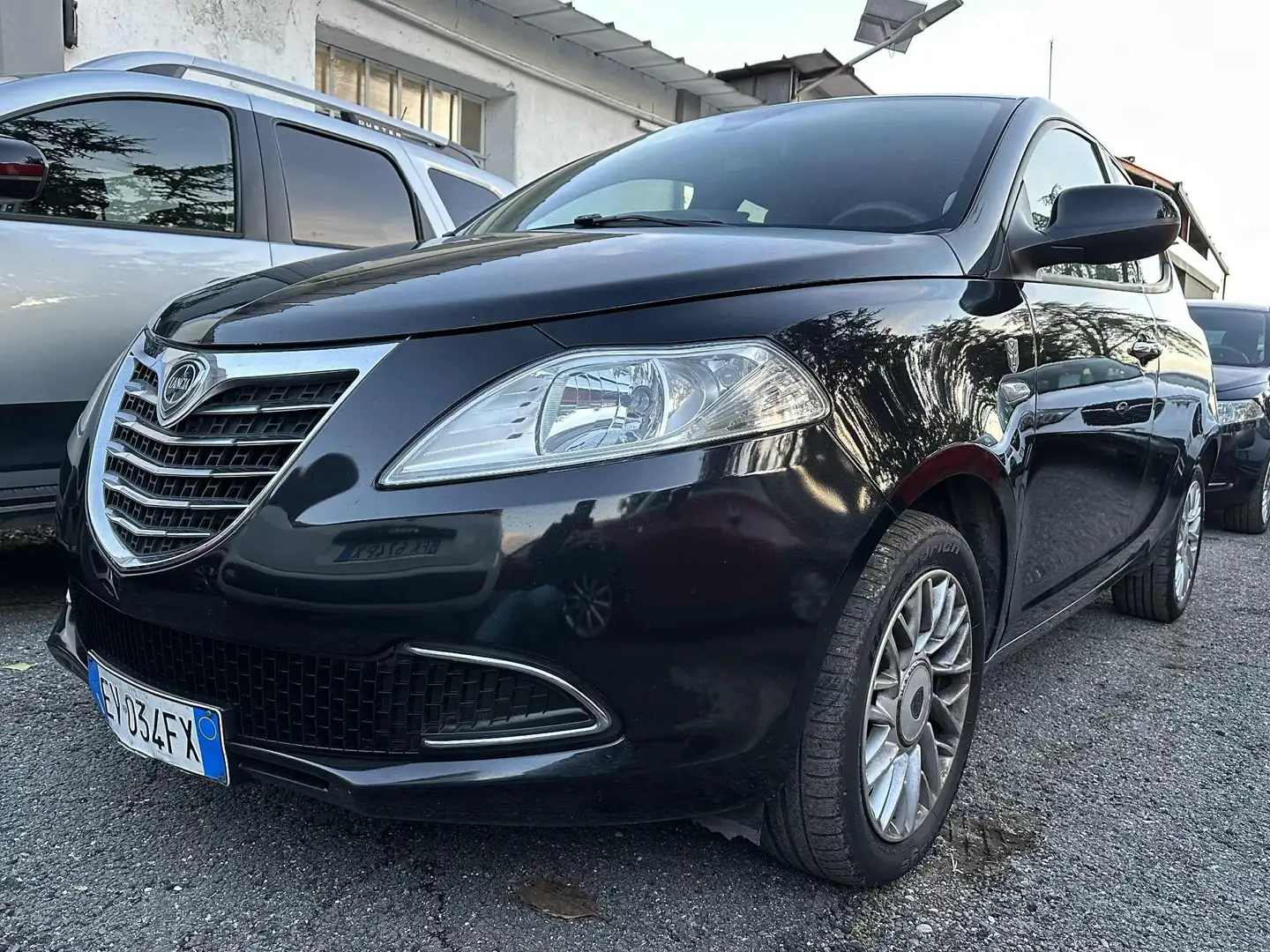Lancia Ypsilon Ypsilon III 1.2 8v Silver start&stop E6 Nero - 1
