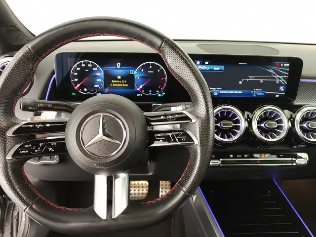 Mercedes-Benz GLB Class view 15