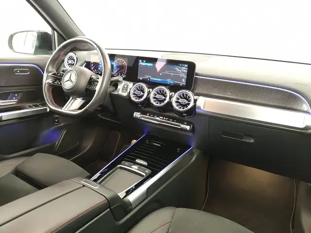 Mercedes-Benz GLB Class view 24