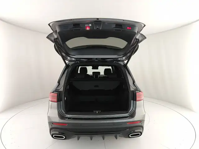 Mercedes-Benz GLB Class view 9
