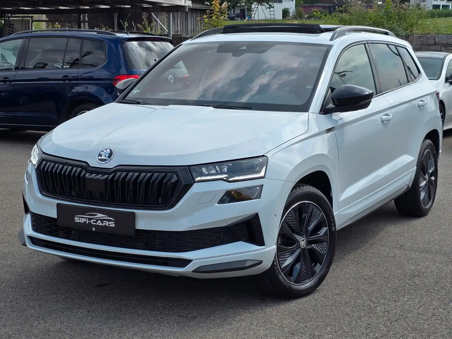 Skoda Karoq 2.0 TDI*SPORTLINE*4x4*DSG*NAV*LED*PANO*AHK Blanc - 1
