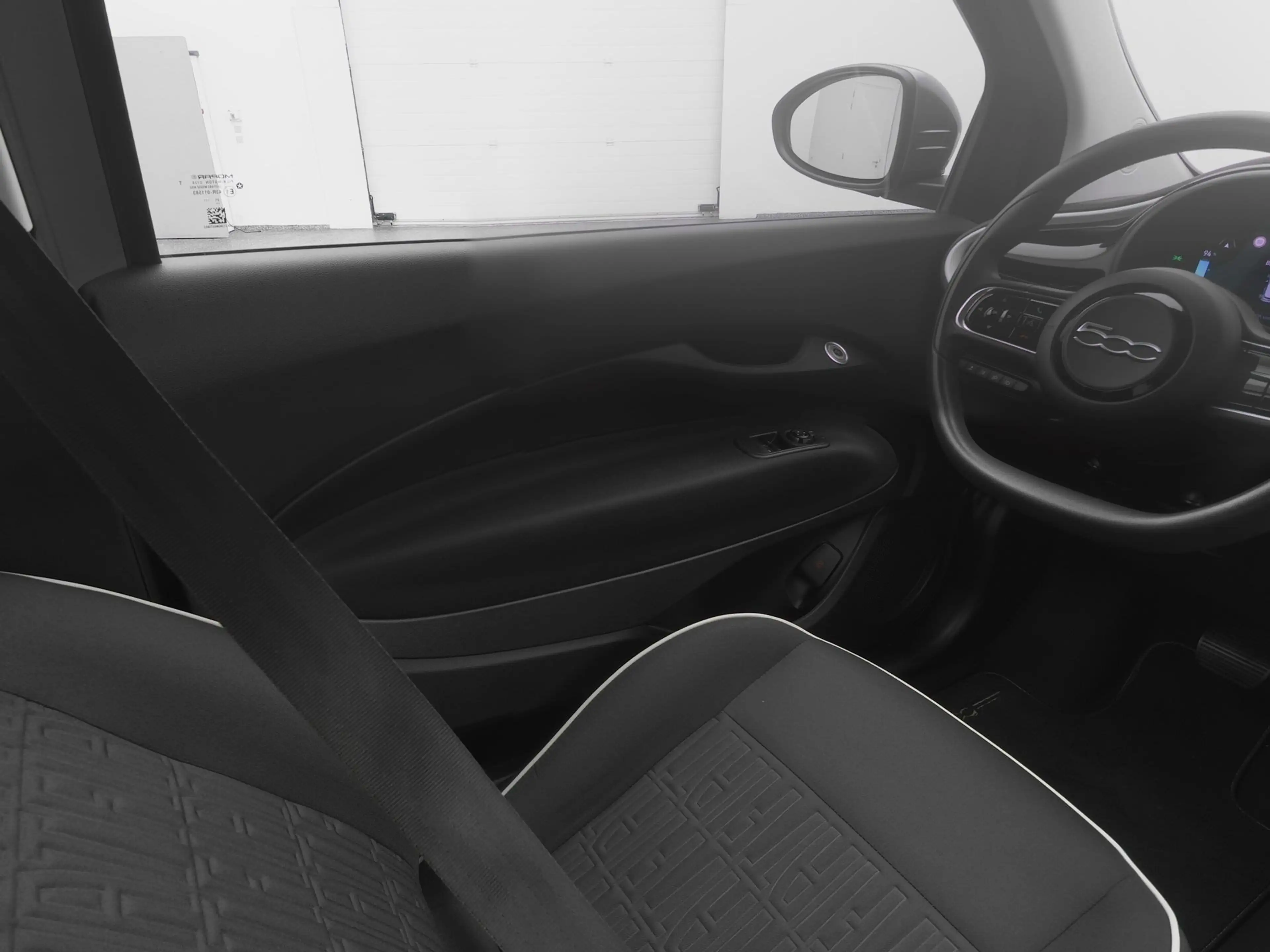 Fiat 500 Action 24 kWh | 5" INFOTAINMENT | NAVI — photo 12