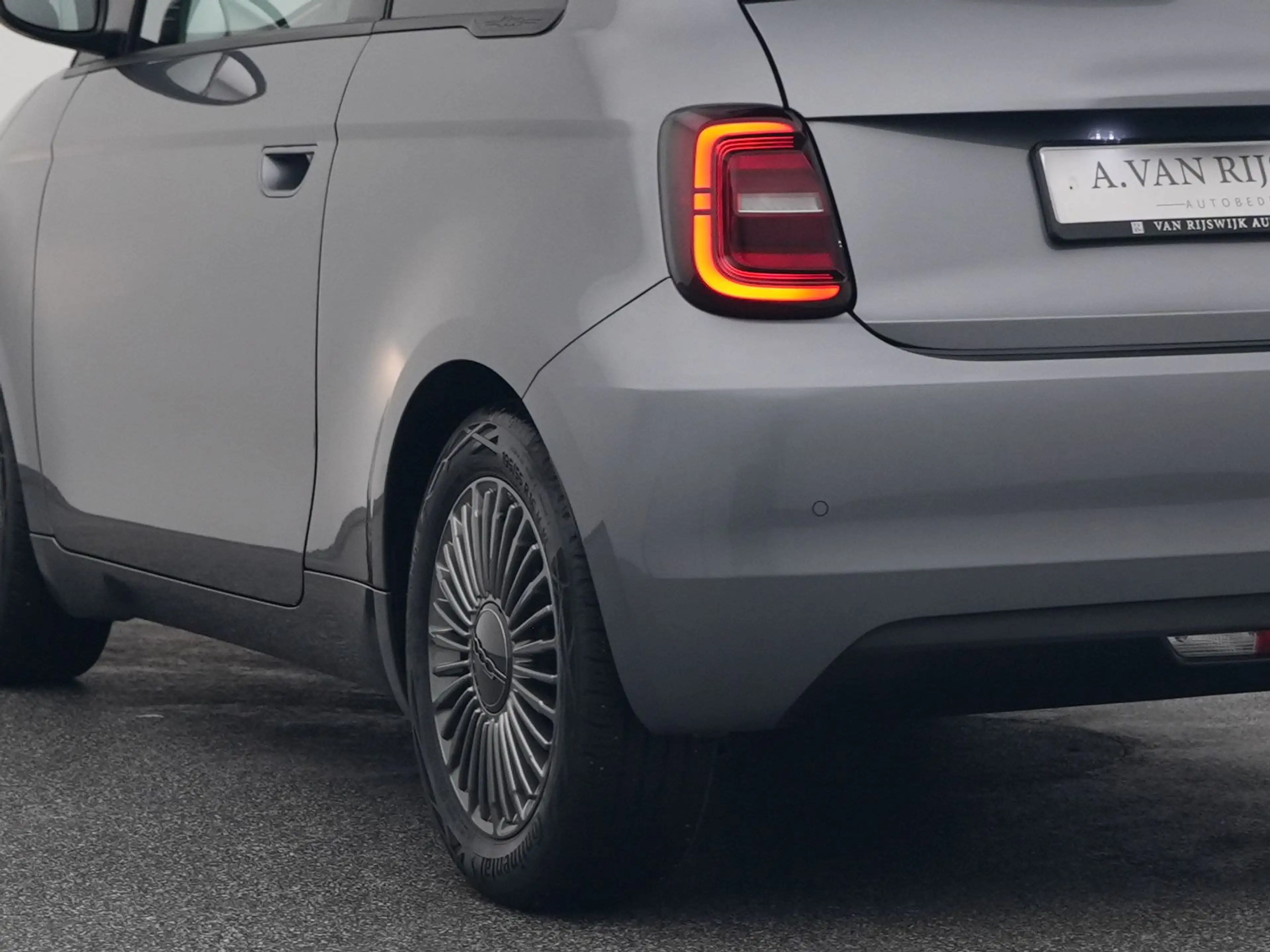 Fiat 500 Action 24 kWh | 5" INFOTAINMENT | NAVI — photo 19